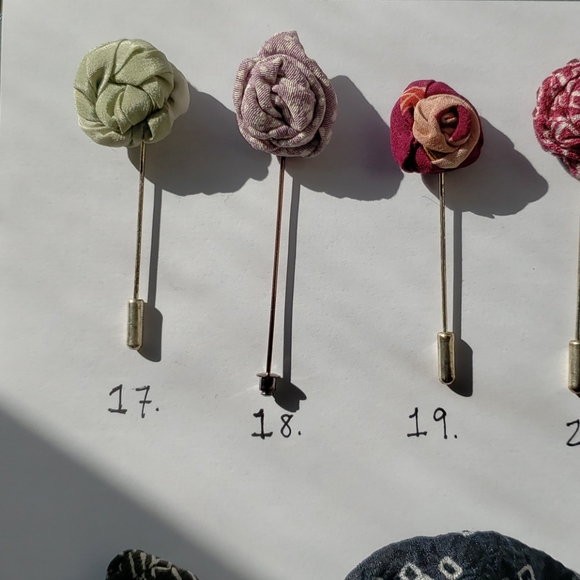 Hand sewn vintage kimono silk lapel stick pins - Picture 15 of 16